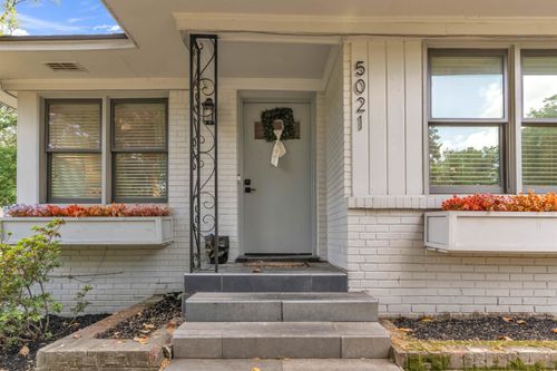 5021 Normandy Ln, Memphis, TN, 38117-2701 | Card Image