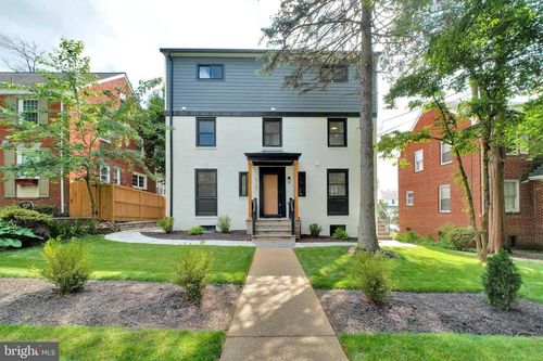 8120 Eastern Ave Nw, WASHINGTON, DC, 20012-1312 | Card Image