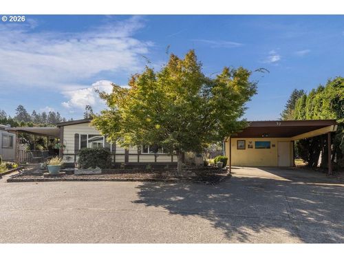 37-1602 Ne Riverside Dr, McMinnville, OR, 97128-9700 | Card Image