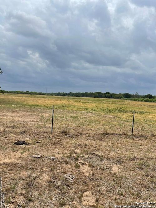 TRACT 1 Hartfield, Seguin, TX, 78121 | Card Image
