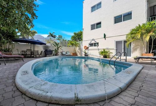 206-1777 Michigan Ave, Miami Beach, FL, 33139 | Card Image