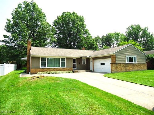 1857 Brainard Rd, Lyndhurst, OH, 44124-3901 | Card Image