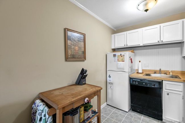 230 - 230 West Walk, Condo with 1 bedrooms, 1 bathrooms and 2 parking in West Haven CT | Image 16