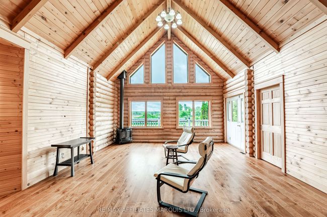 19799 County Rd, House other with 4 bedrooms, 3 bathrooms and 15 parking in Dunvegan ON | Image 11