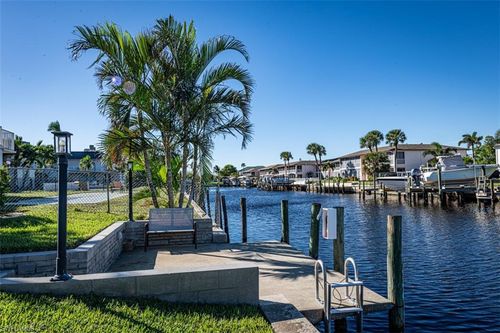 1-843 Se 46th Ln, Cape Coral, FL, 33904-8891 | Card Image