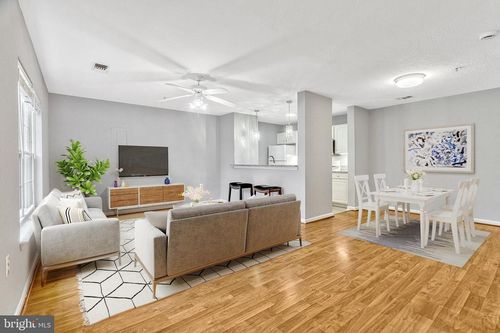 43585 Patching Pond Sq, ASHBURN, VA, 20147-6725 | Card Image
