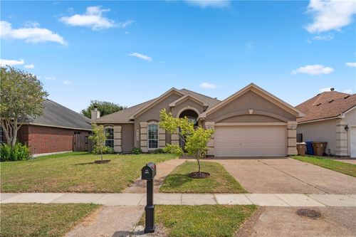 6130 Queen Jane St, Corpus Christi, TX, 78414-3978 | Card Image