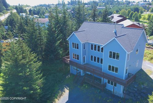 4142 Ocean Dr, Kodiak, AK, 99615-7166 | Card Image