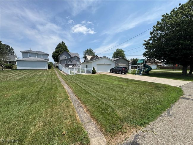 View of backyard | Image 32