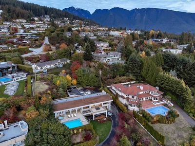 1035 King Georges Way, House other with 6 bedrooms, 5 bathrooms and null parking in West Vancouver BC | Image 2