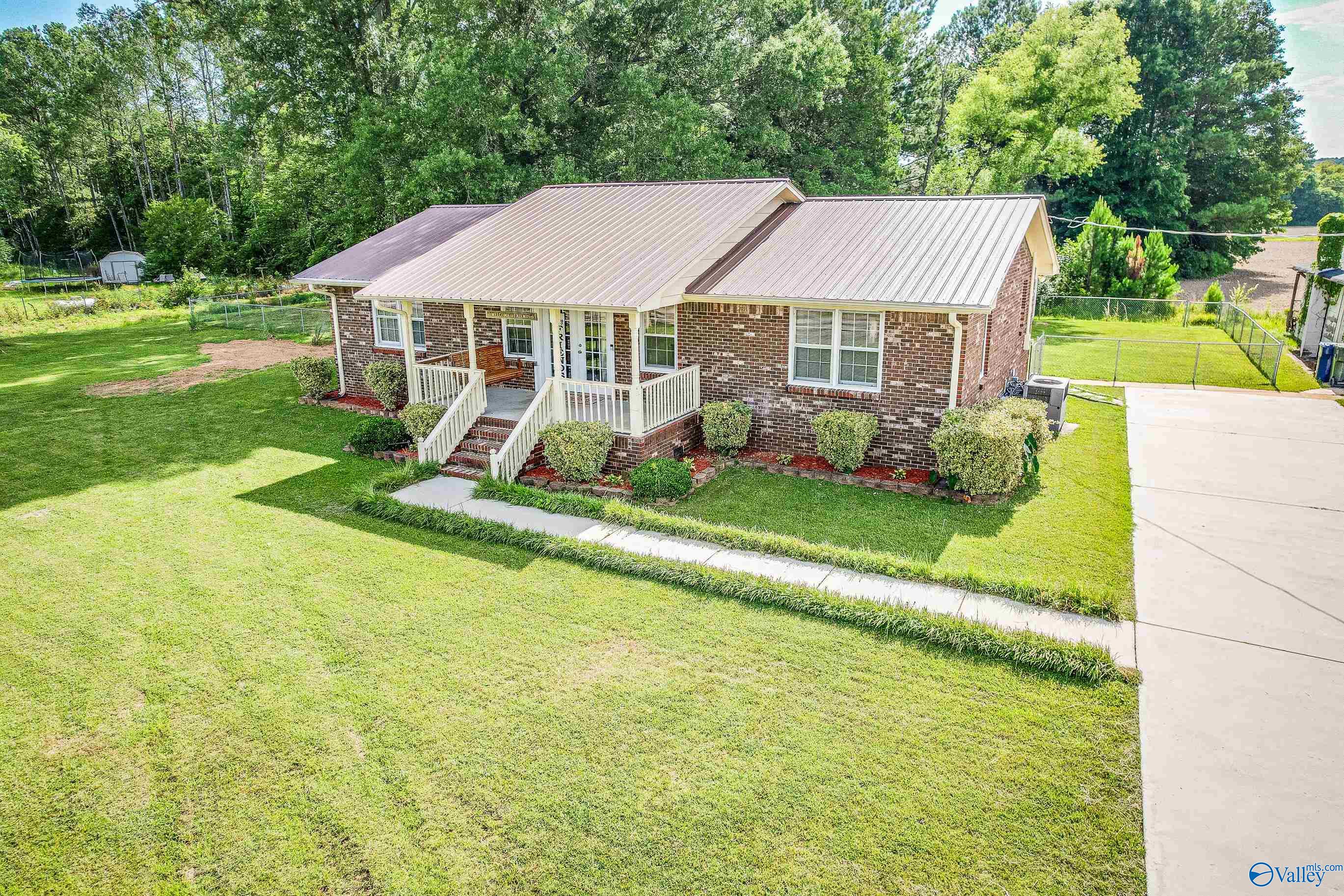 Anderton Ln, Owens Cross Roads, AL 35763