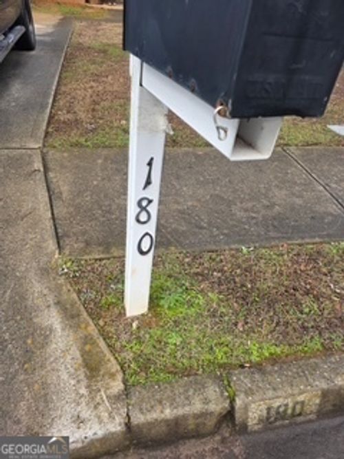 180 Brookview Dr, Riverdale, GA, 30274-7210 | Card Image