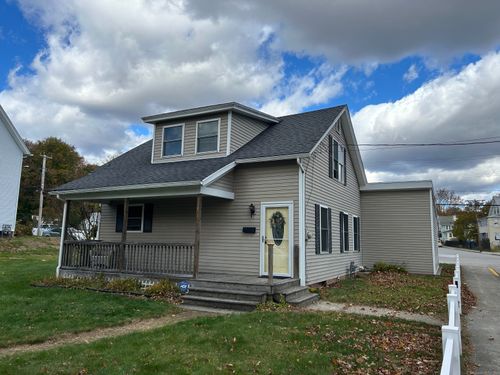 163 Hickory St, Norwich, CT, 06360-4648 | Card Image