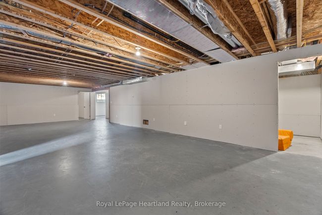411 Jane St, House other with 7 bedrooms, 3 bathrooms and 10 parking in Palmerston ON | Image 39