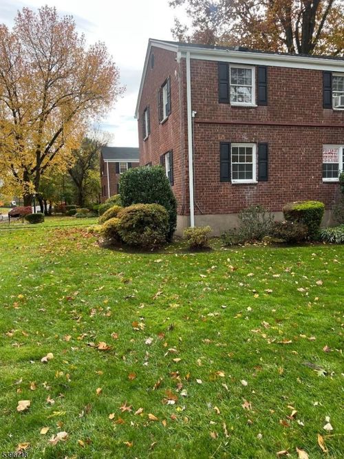 17-190 Knickerbocker Rd, Englewood, NJ, 07631-2153 | Card Image