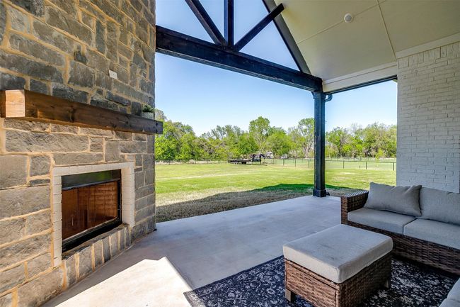 635 Winkler Way, House other with 3 bedrooms, 2 bathrooms and null parking in Springtown TX | Image 34