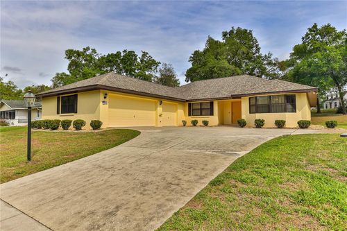 8087 E Decatur Ct, Floral City, FL, 34436-5602 | Card Image