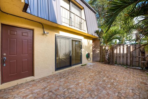 2471 Waterside Dr, Lake Worth, FL, 33461-2559 | Card Image