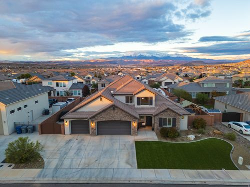 3181 E 3100 S, St George, UT, 84790-1273 | Card Image