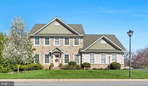 405 Clays Xing, Lebanon, PA, 17042-9229 | Card Image