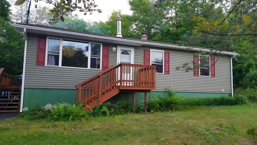 372 Massachusetts Avenue, Millinocket, ME, 04462 | Card Image