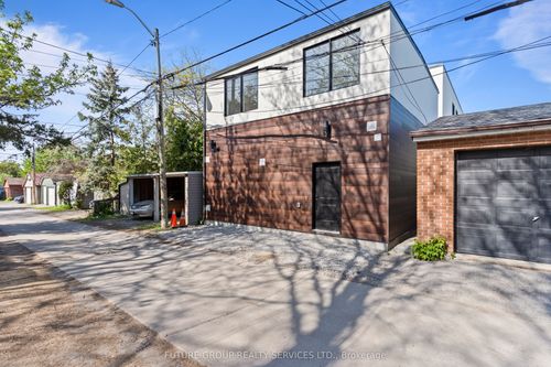 unit-5-86 Kenwood Avenue, York, ON, M6C2S2 | Card Image