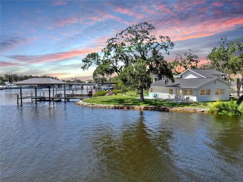 424 Doric Ct, TARPON SPRINGS, FL, 34689-2524 | Card Image