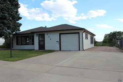 245 E St Charles, House other with 3 bedrooms, 2 bathrooms and null parking in Rapid City SD | Image 2