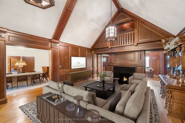 1040 Skeleton Lake 1 Rd, House other with 3 bedrooms, 6 bathrooms and 10 parking in Utterson ON | Image 9
