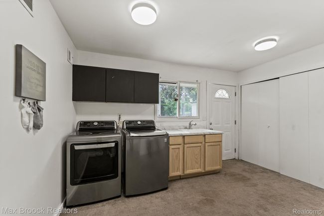 33-web-or-mls-A0102252.jpg | Image 21