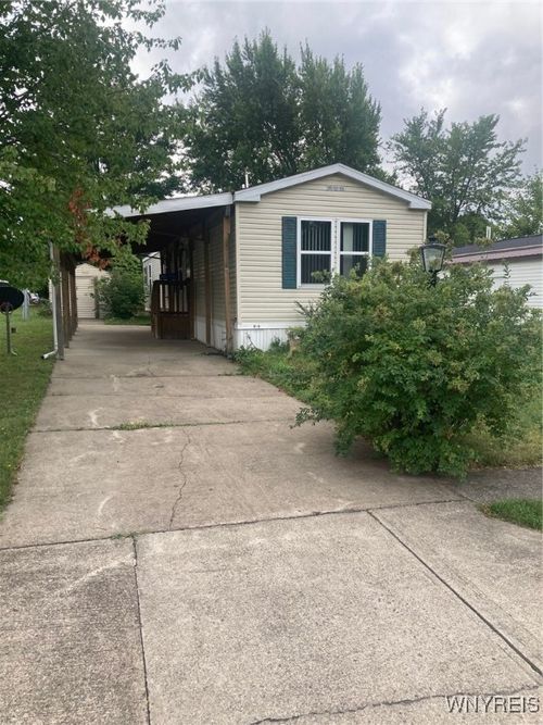 819 Thomas Ln, Angola, NY, 14006-9570 | Card Image