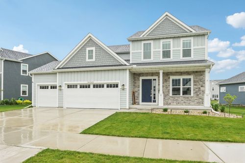 2536696 Aspen Ln, Sussex, WI, 53089-1258 | Card Image