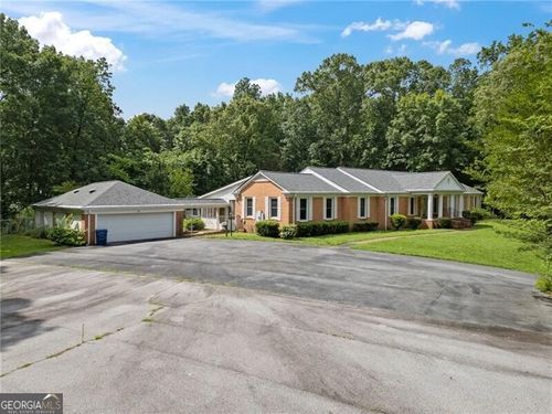 291 E Memorial Dr, dallas, GA, 30132-4320 | Card Image