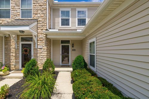 374 Westgreen Ln, Westerville, OH, 43082-6072 | Card Image