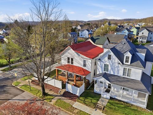 201 Floral Ave, Leechburg, PA, 15656-1230 | Card Image