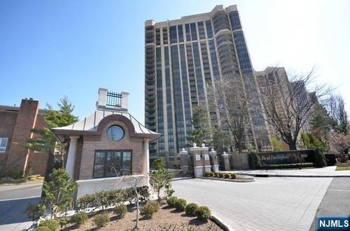 900 Palisade Ave, Fort Lee, NJ, 07024-4135 | Card Image