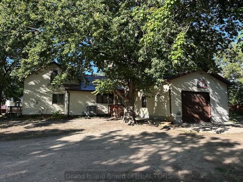 2202 28th St, Central City, NE, 68826-9623 | Card Image