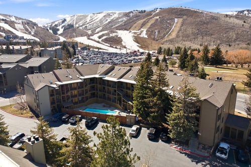 302-1530 Empire Ave, Park City, UT, 84060-5207 | Card Image