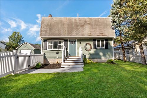 50 Redland Ave, Rumford, RI, 02916-1215 | Card Image