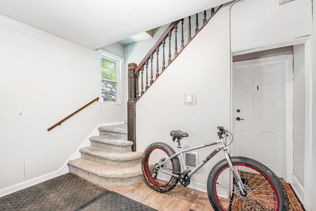 Entryway | Image 15