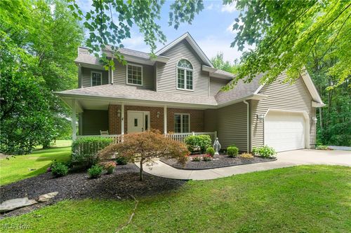 1745 N Duck Creek Rd, North Jackson, OH, 44451-9613 | Card Image