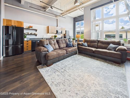 r306-231 Robinson St, Basalt, CO, 81621-8389 | Card Image