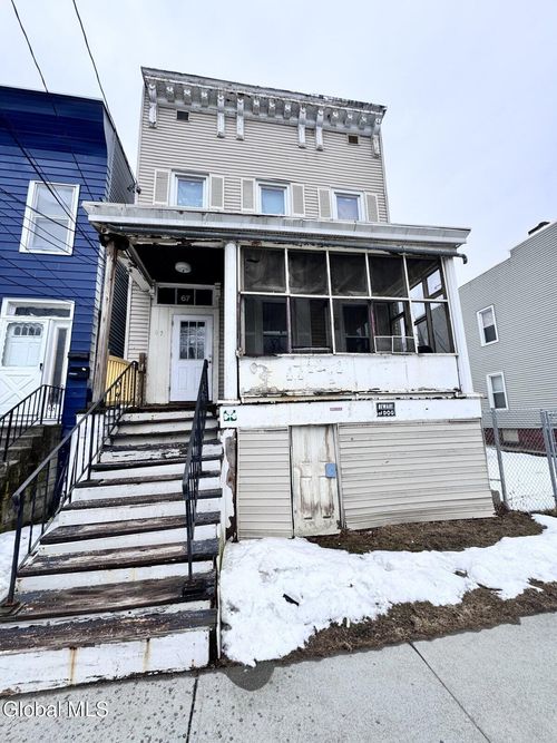 67 Walter St, Albany, NY, 12204-1619 | Card Image