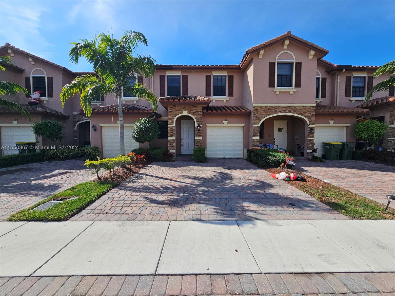 37th Ter, Homestead, FL 33033