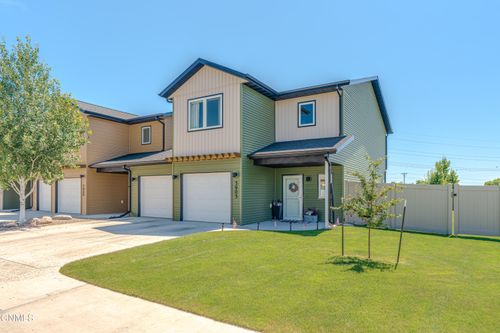 3905 Leighton Dr, Bismarck, ND, 58504-8017 | Card Image