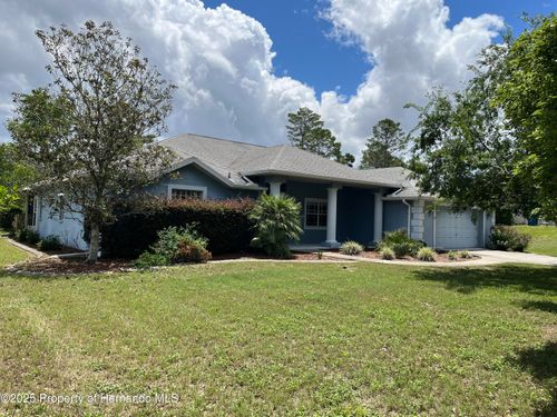10054 Hernando Ridge Rd, Weeki Wachee, FL, 34613-6502 | Card Image
