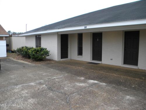 109-B Office Park Dr, Brandon, MS, 39042-2403 | Card Image