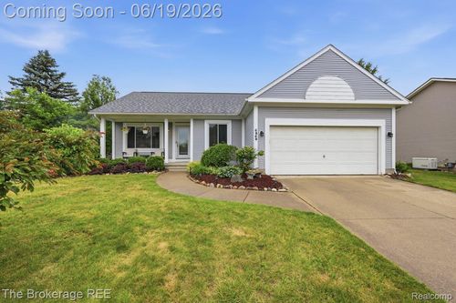 6060 Hearthside Pl, Grand Blanc, MI, 48439-9198 | Card Image