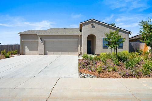 3817 Thea Dr, Redding, CA, 96001-4483 | Card Image
