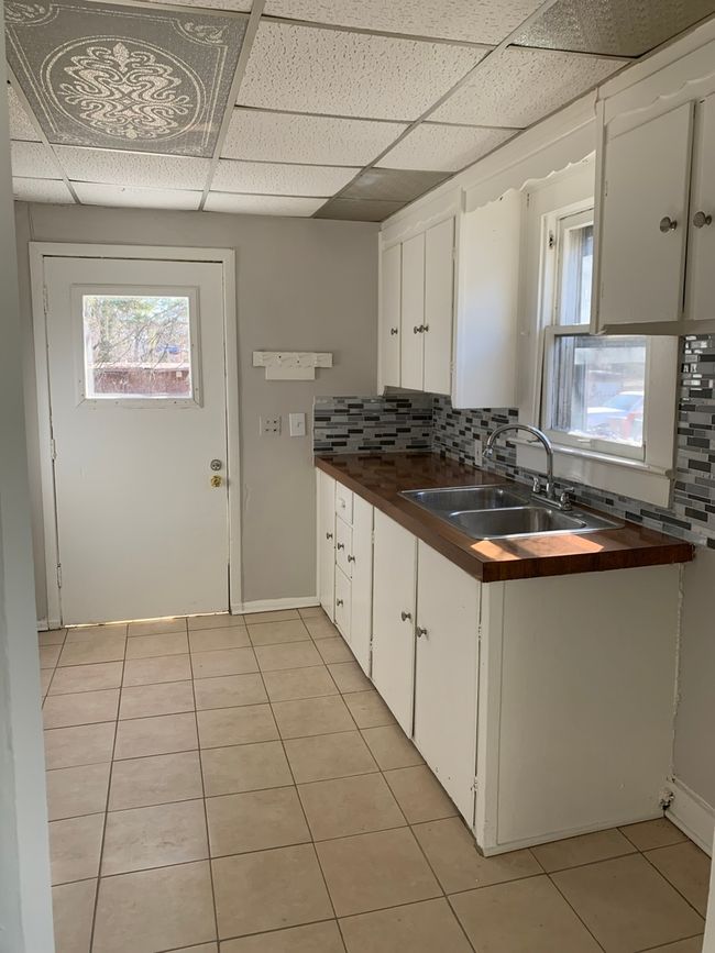 16727 Dixie Hwy, House other with 2 bedrooms, 1 bathrooms and 2 parking in Hazel Crest IL | Image 15